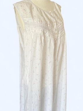 Vintage White Floral Embroidery
Button Front Cottagecore Boho Maxi Nightgown